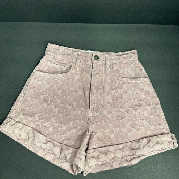 COACH Women's Pink Patterned Shorts size 00 pre owned Exellent condition. - Picture 1 of 6